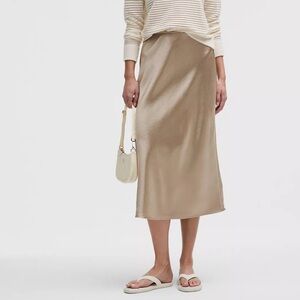 NWT Lululemon Athletica Shimmering Golden Bronze Pencil Skirt